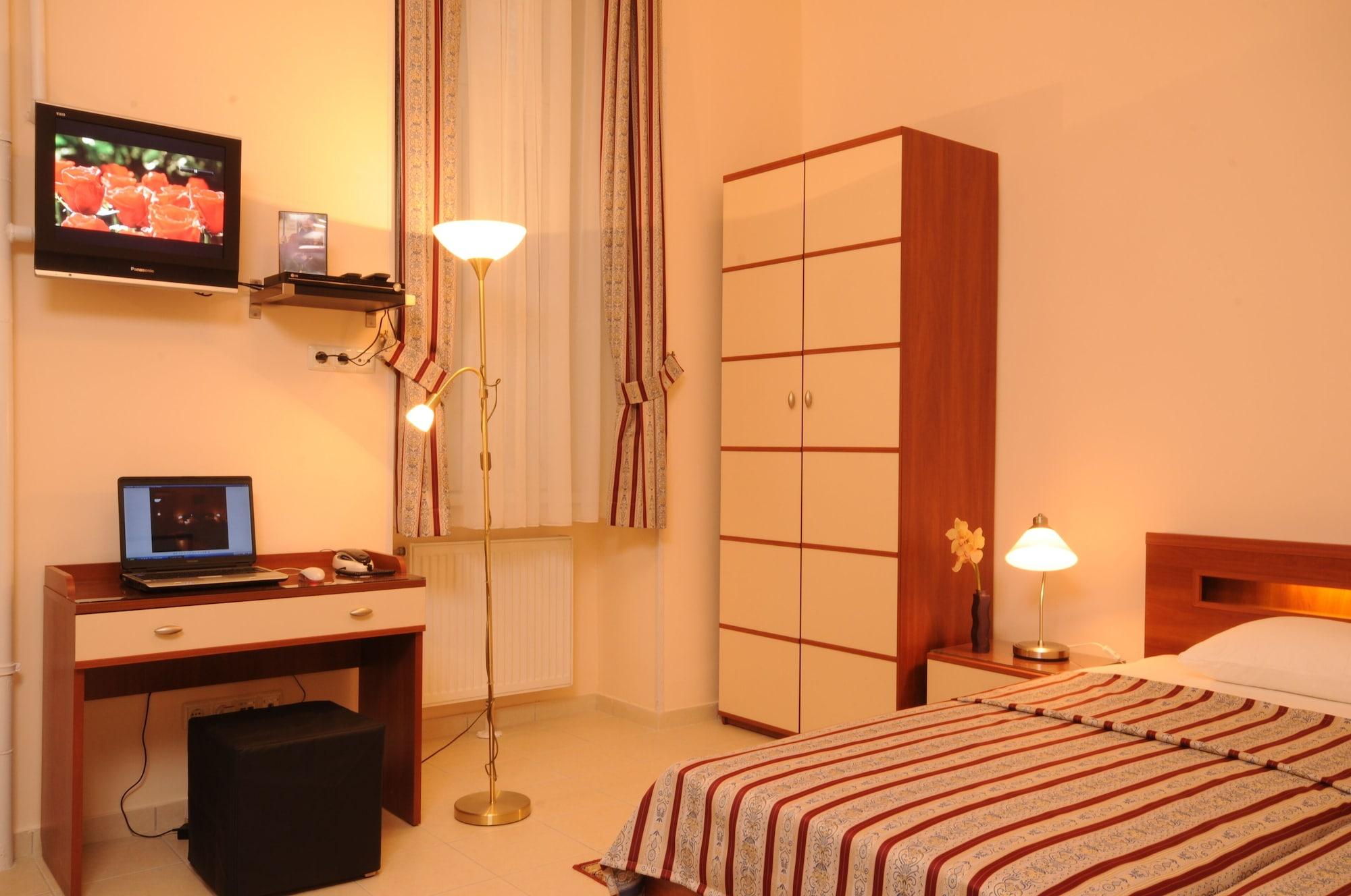 Museum Hotel 3*